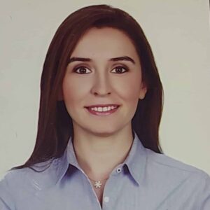 Stefanie-headshot-horizontal